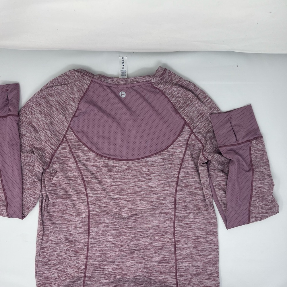 Workout top - Picture 2 of 2